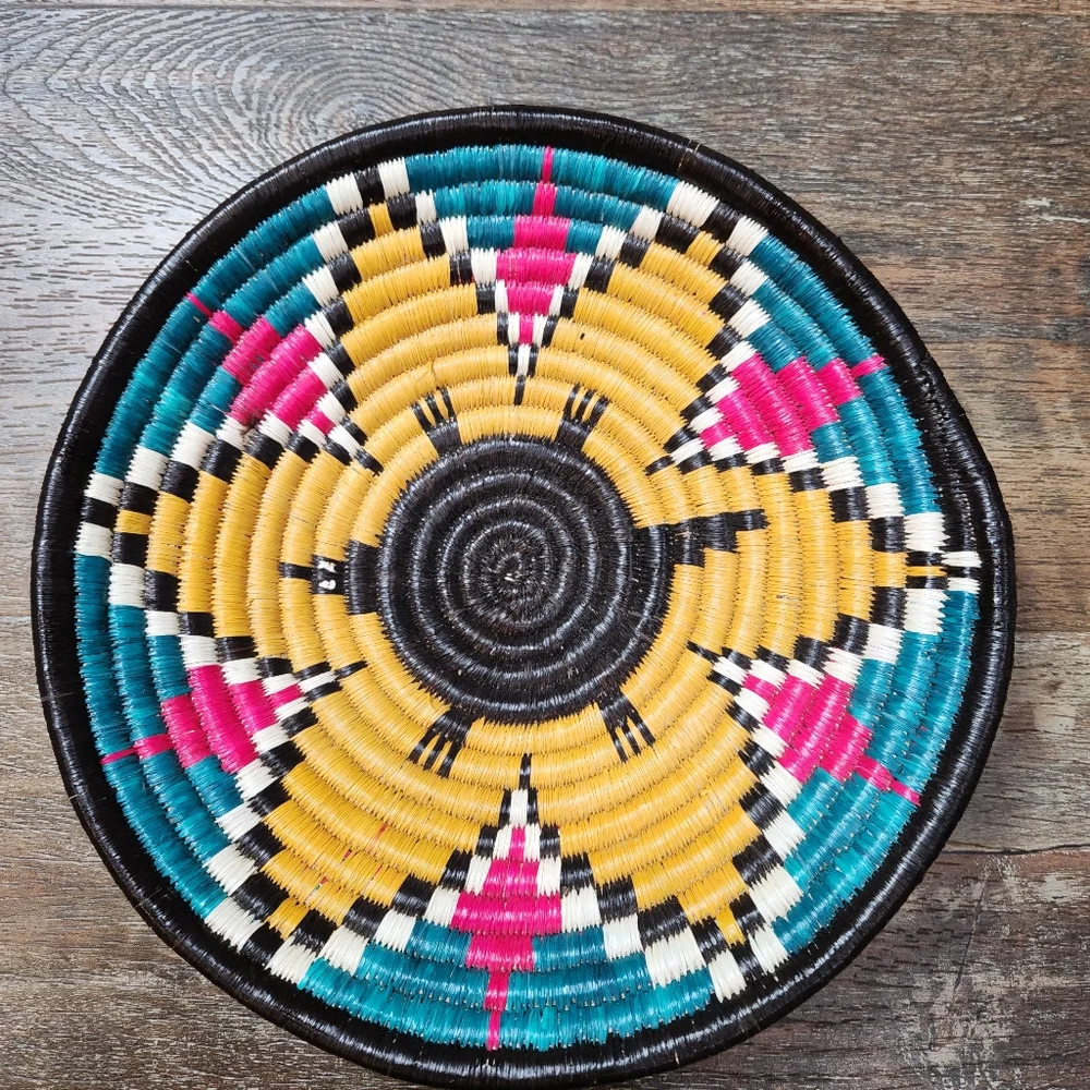 Vintage Southwest Navajo Inspired Basket 10